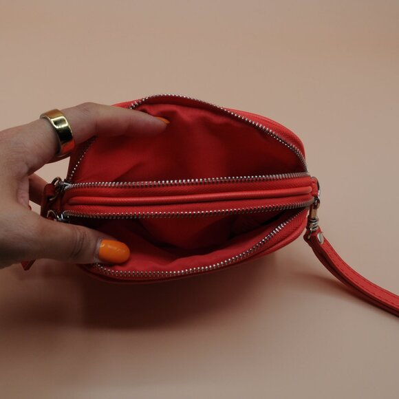 Express Wristlet - Picture 4 of 6